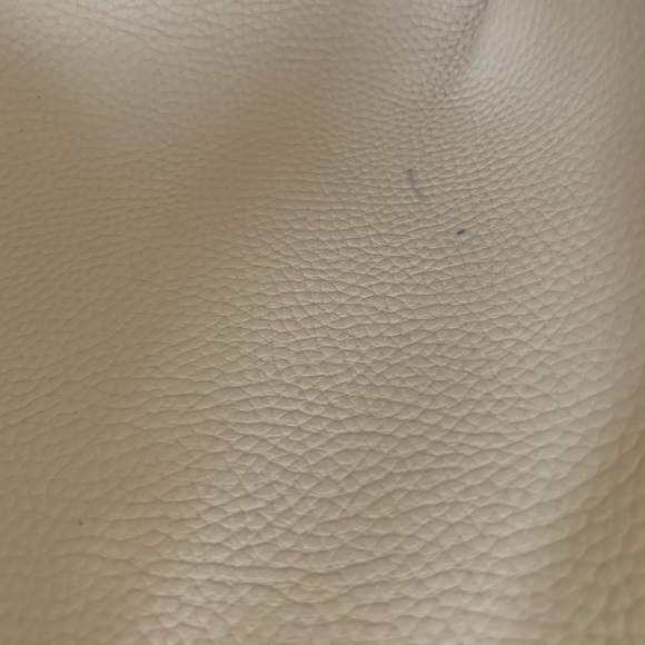 ***SOLD***❣️WOW❣️Henri Bendel Set❣️ - Picture 6 of 8